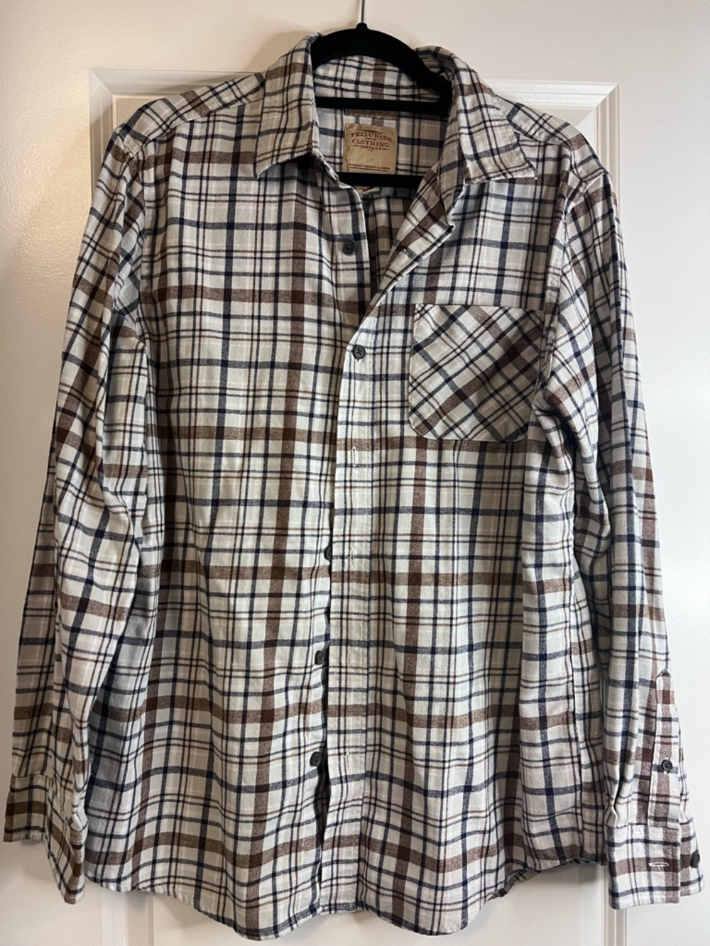 Men Brown and white plaid button-up shirt #plaidshirt